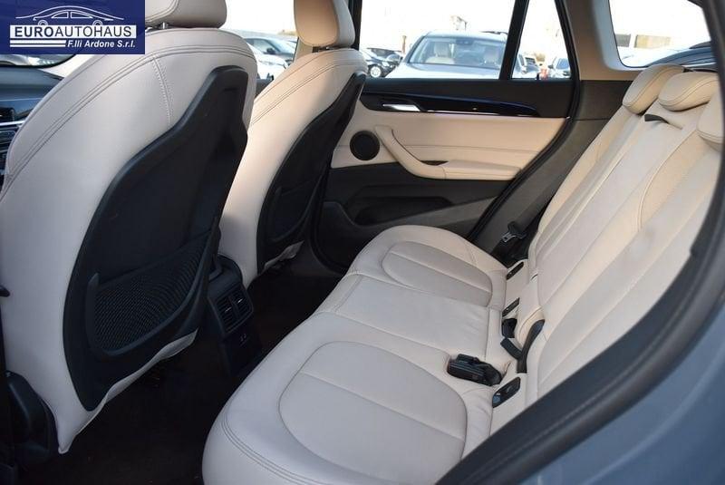 BMW X1 sDrive 18d Sport *PELLE, LED*