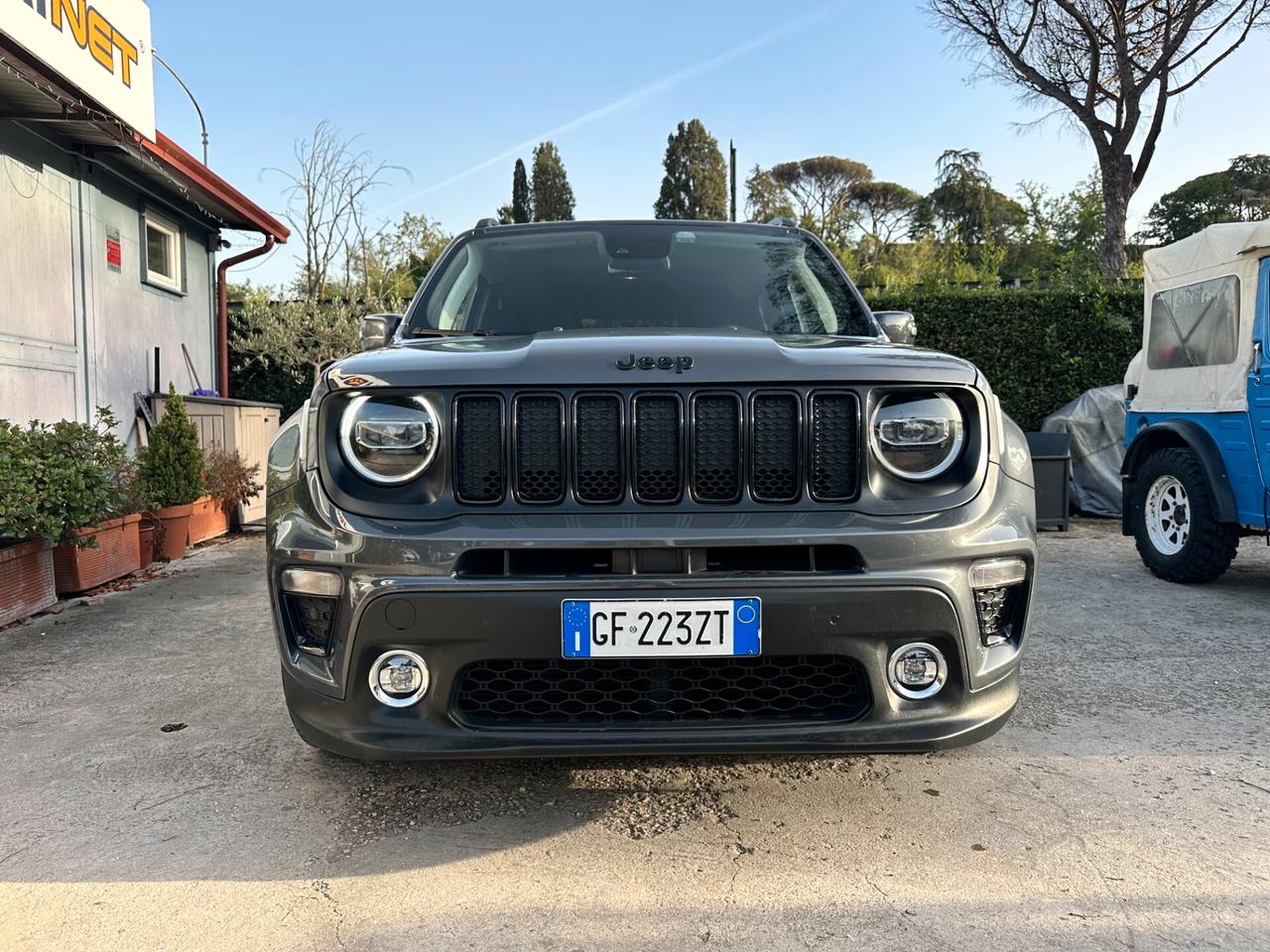 Jeep Renegade 1.3 T4 DDCT Limited NIGHT EAGLE