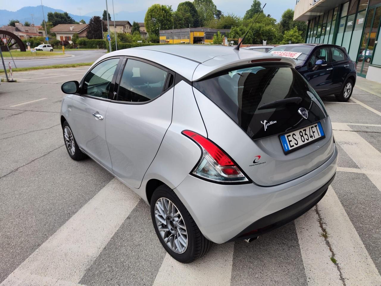 Lancia Ypsilon 1.3 MJT 16V 95 CV 5 porte S&S Silver