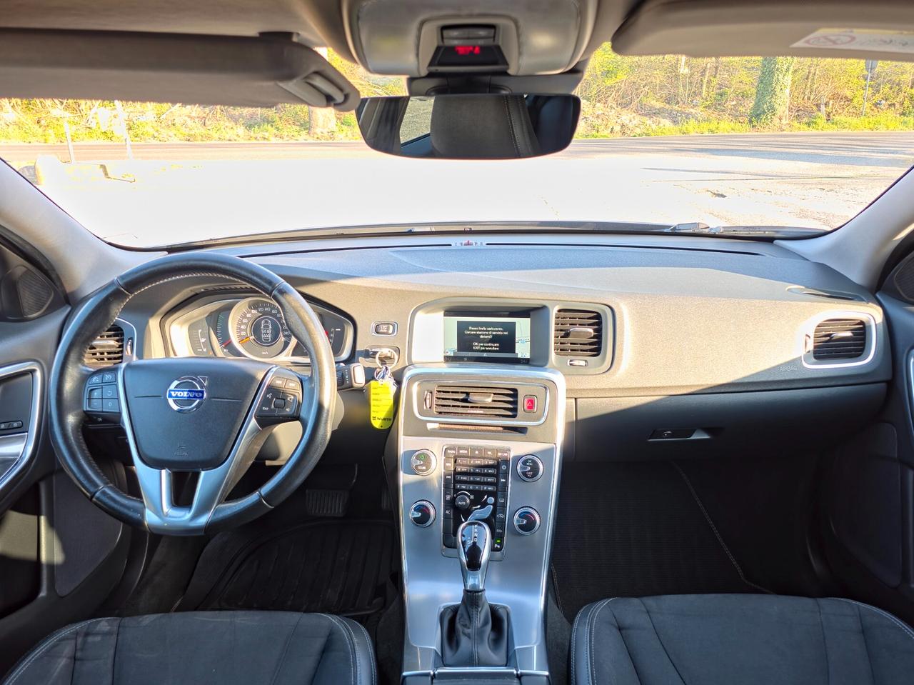 Volvo V60 Cross Country CV-150 D3 Geartronic Summum 2017-E6 Automatico