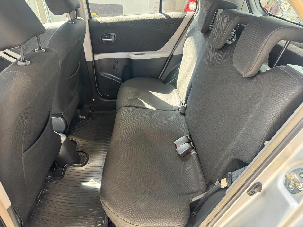Daihatsu Charade 1.3 B You Five TOYOTA YARIS