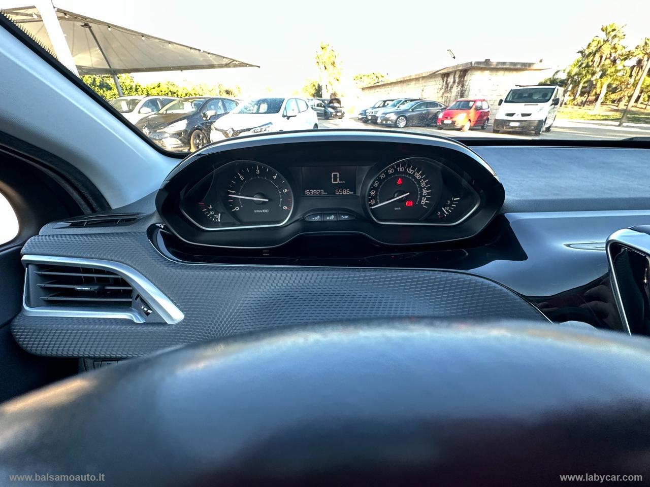 PEUGEOT 2008 BlueHDi 100 Allure