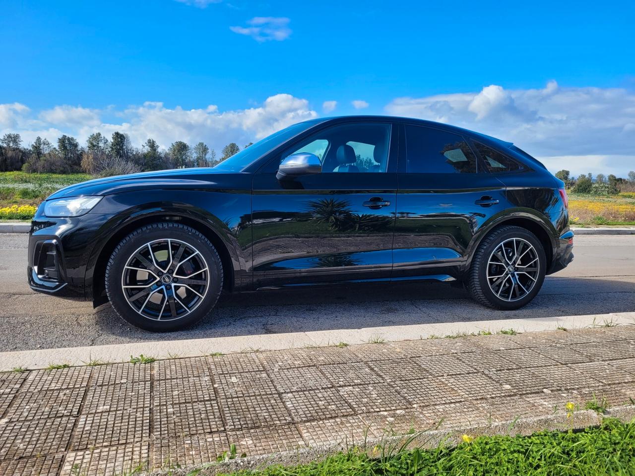 AUDI SQ5 S LINE