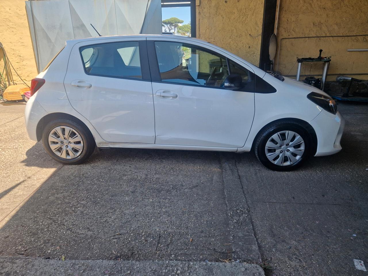 Toyota Yaris 1.5 Hybrid VAN AUTOCARRO