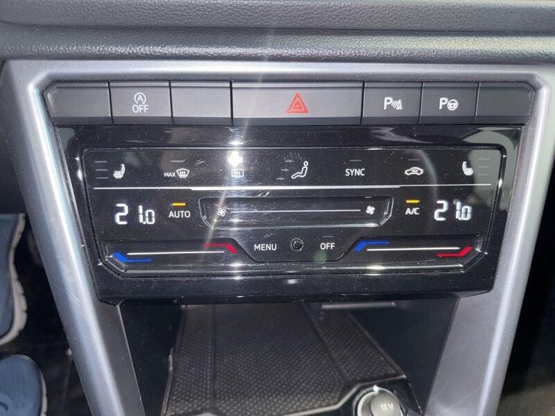 Volkswagen T-Roc 1.0 TSI Life TELECAMERA POST - VOLANTE+SEDILI RISCALDATI