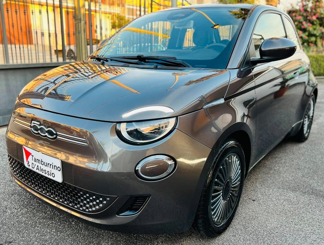 Fiat 500 500e Berlina 42 kWh Icon