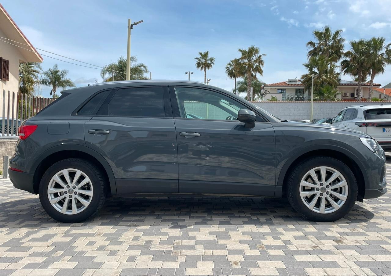 Audi Q3 Business 2.0 TDI 190CV s-tronic quattro 40