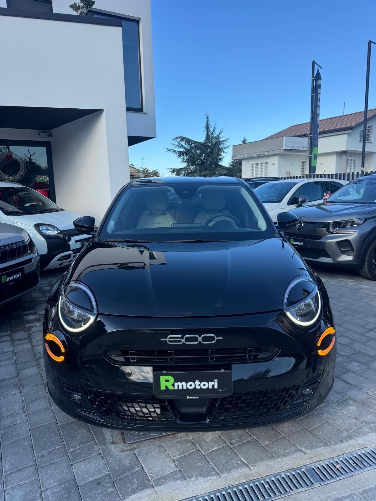 Fiat 600 Hybrid 100 CV DCT MHEV La Prima