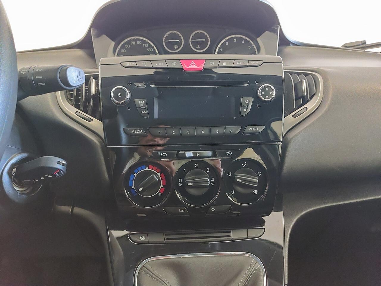 LANCIA Ypsilon 3ª serie Ypsilon 1.2 69 CV 5 po...