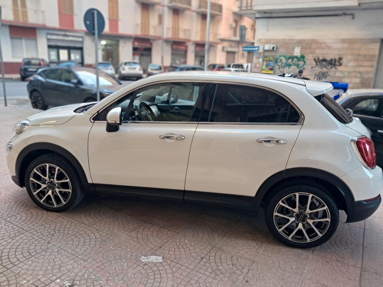 FIAT 500X 1.6 MJT 120 CV-NAVIGATORE-BELLA-Euro10490
