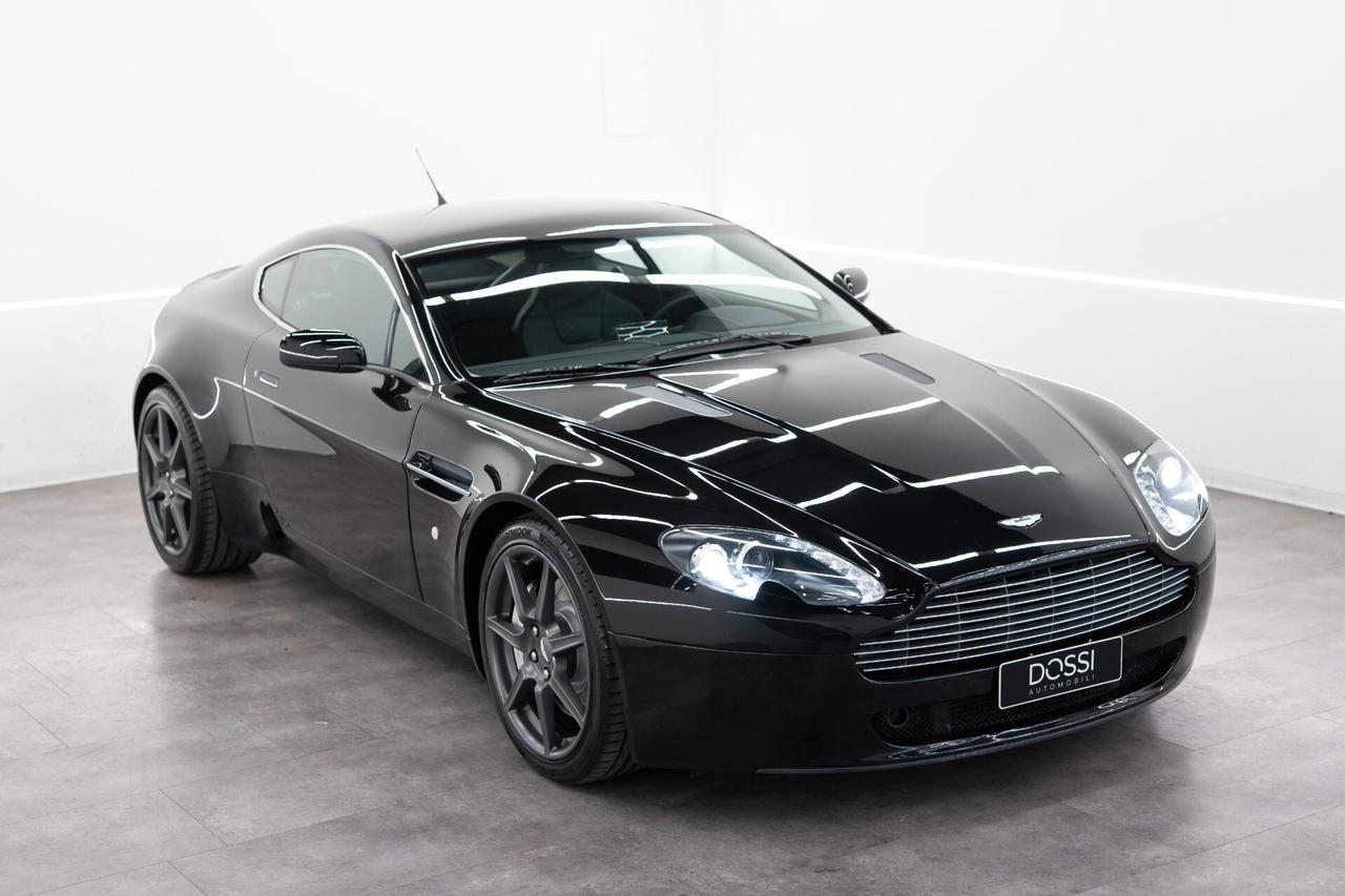 Aston Martin V8 Vantage Coupé--MANUALE--