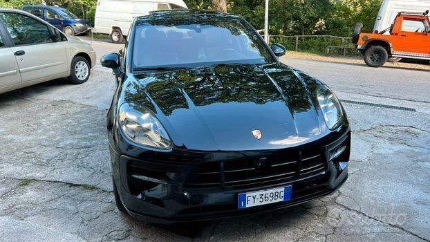 Porsche Macan S