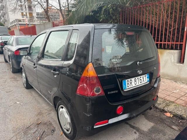 Daihatsu YRV anche permuta o scambi0