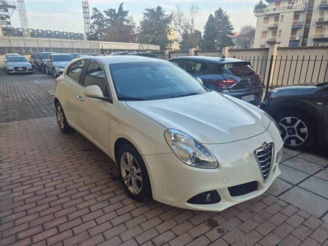 ALFA ROMEO Giulietta 1.6 JTDm-2 105 CV Distinctive
