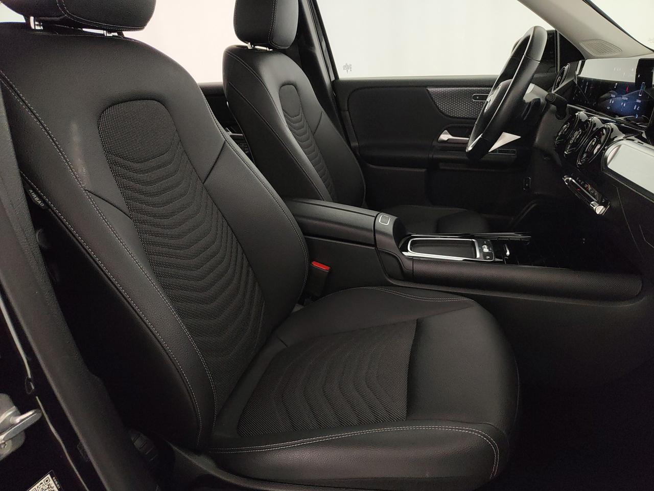 Mercedes-Benz GLB 180 d Advanced auto