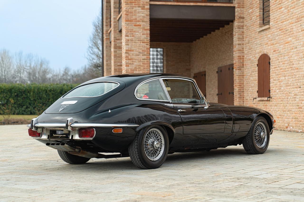 1971 JAGUAR E-TYPE COUPE 5.3 V12 RDS01849