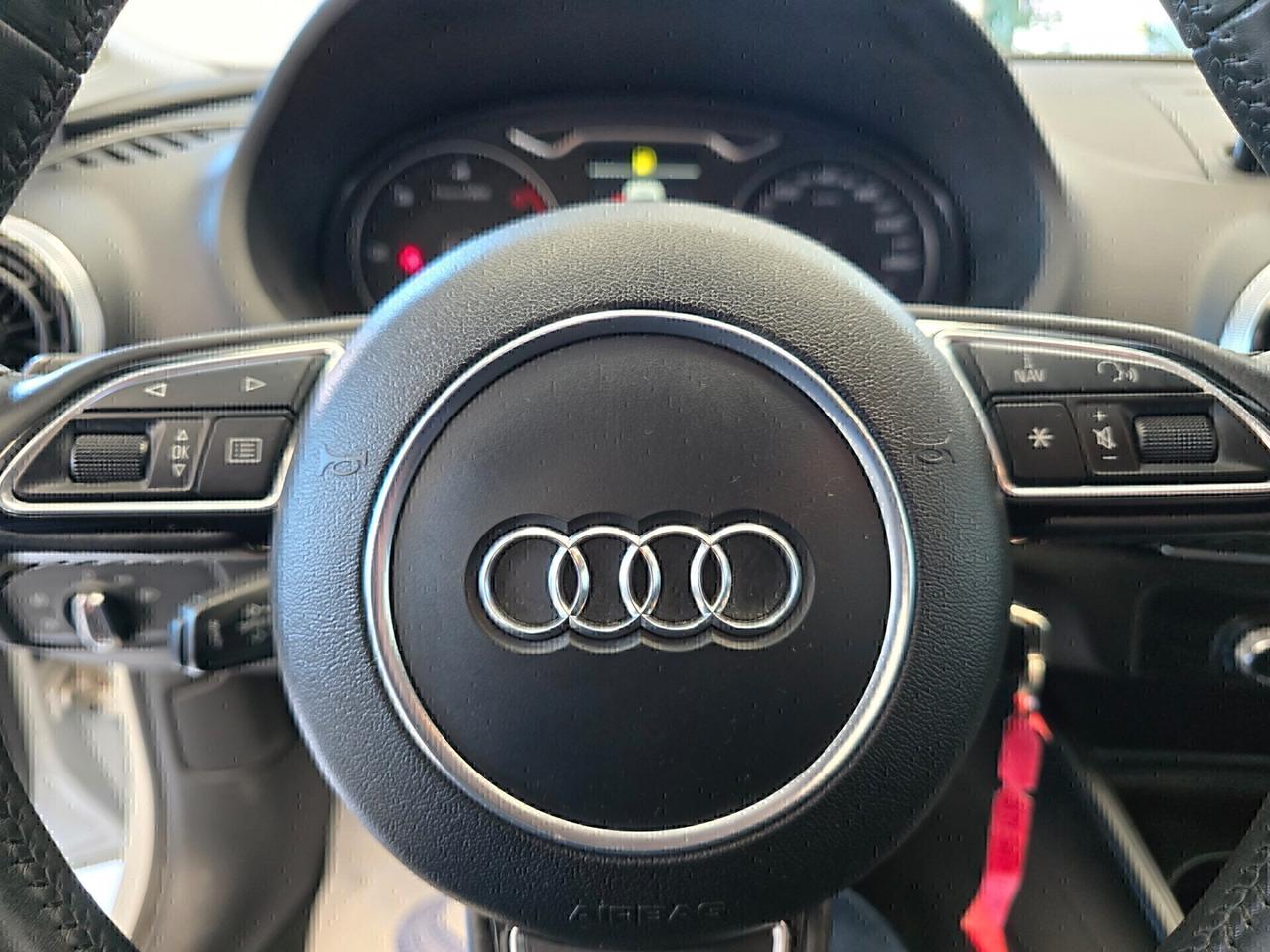 Audi A3 Sedan 1.6 TDI 110cv Ambition