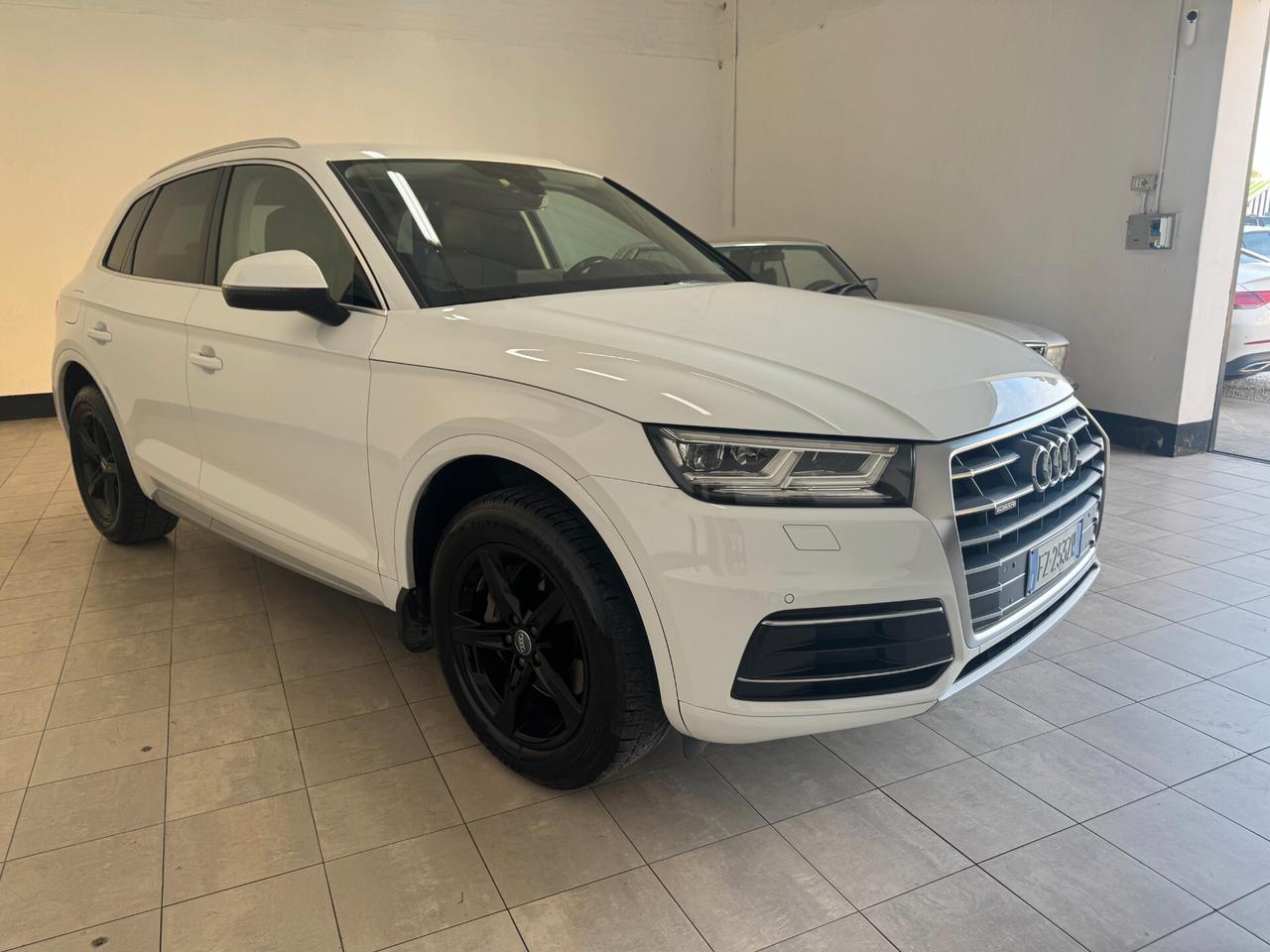 Audi Q5 2.0 TDI quattro S tronic Business Sport