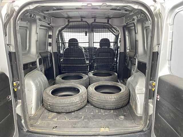 Fiat Doblò 2.0 MJT PC Combi N1 SX E5+