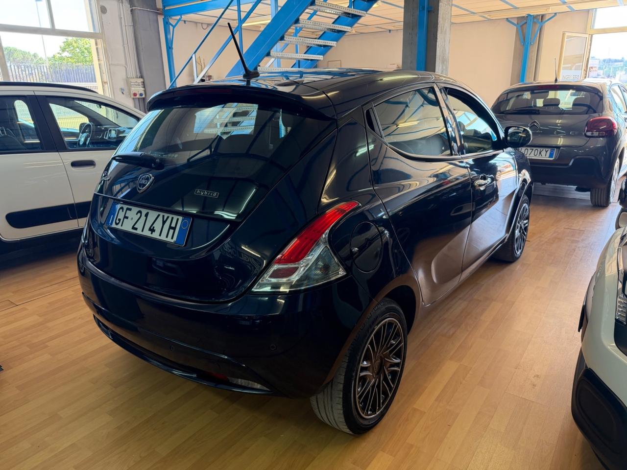 Lancia Ypsilon 1.0 benz/hybrid FULLOPT 2021 60.000km