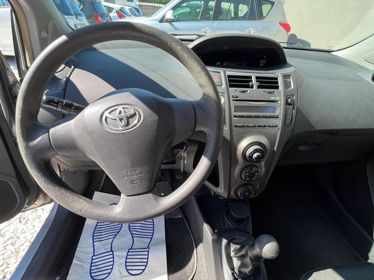Toyota Yaris 1.0 3 porte Now GPL 69CV Ok Neopatentati