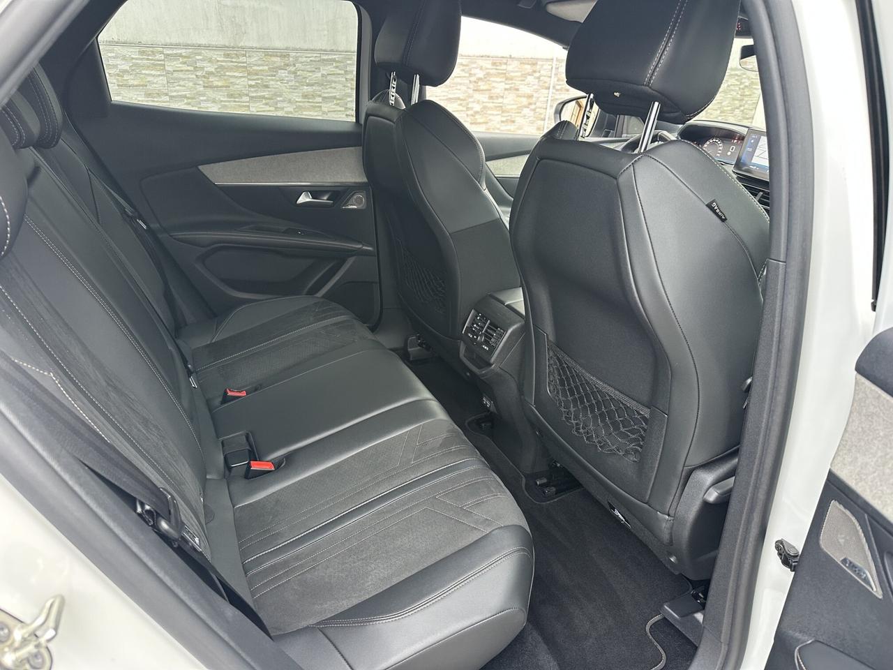 Peugeot 3008 BlueHDi 130 EAT8 GT Pack 2021