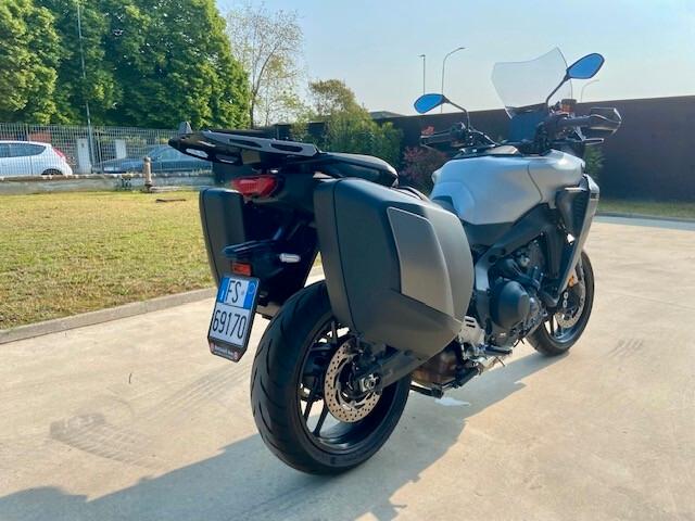 Yamaha Tracer 9 GT - Y-AMT -2025 KM 1.600 GARANZIA 06-2032