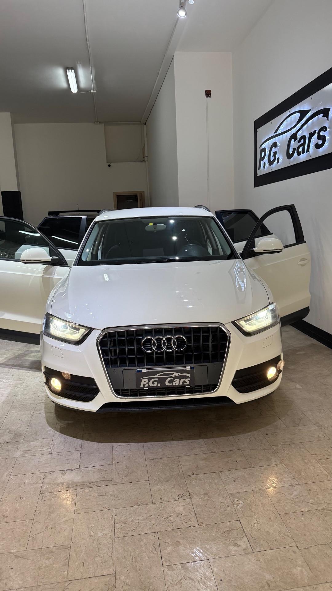 Audi Q3 2.0 TDI GANCIO TRAINO