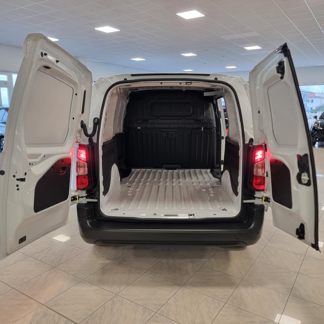 FIAT DOBLO’ Van XL Passo Lungo 3 Posti 1.5 Diesel 100cv