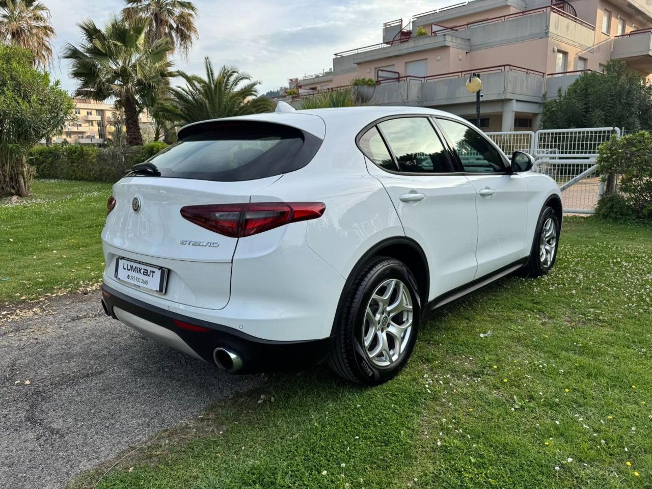 Alfa Romeo Stelvio 2.2 t Business Q4 190cv auto