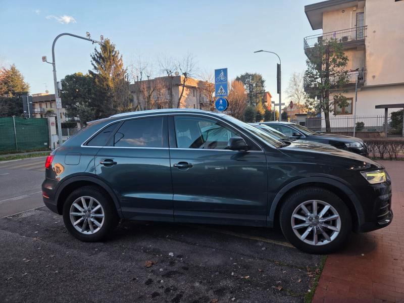 Audi Q3 2.0 tdi Business 120cv s-tronic