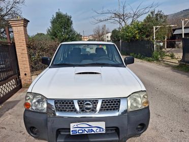 Nissan Navara 2.5 dCi 4 porte Double Cab SE gancio traino