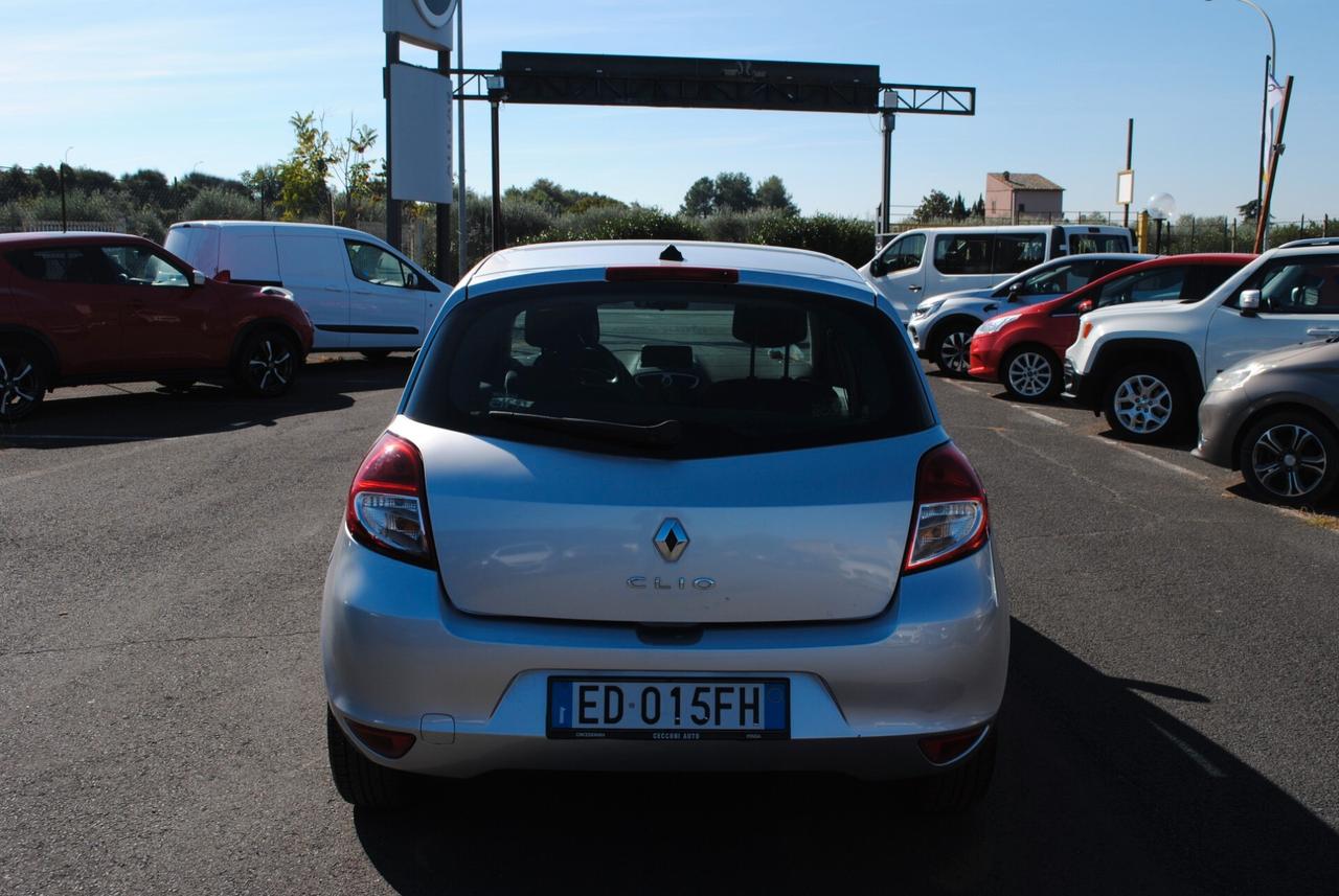 RENAULT CLIO 1.2 75 CV