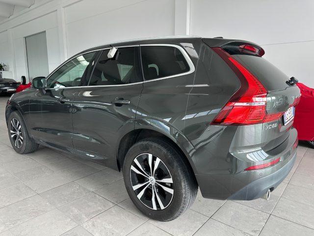 VOLVO XC60 B4 (d) AWD Geartronic Momentum Pro N1