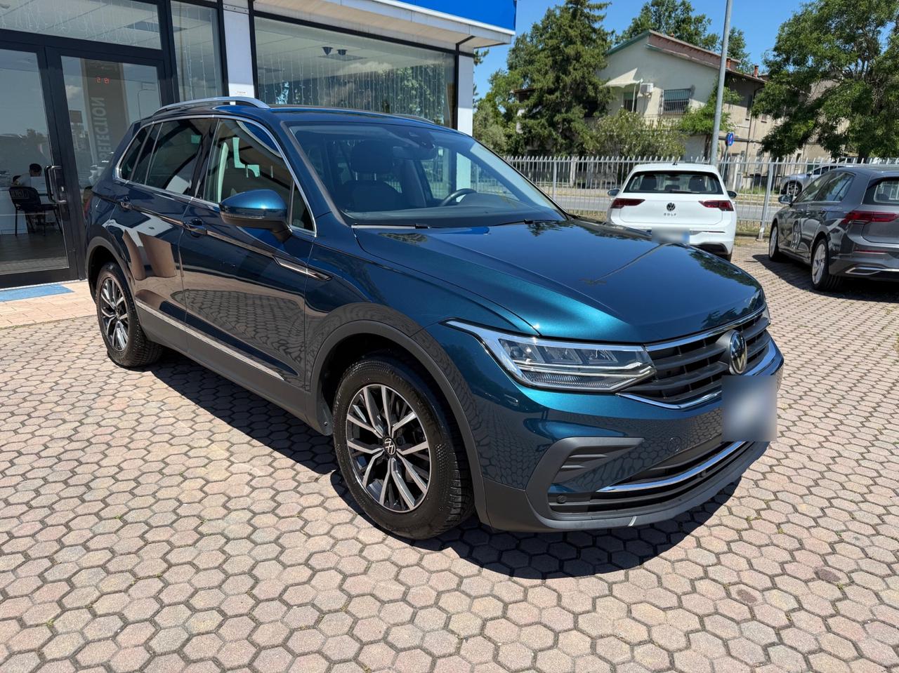 Volkswagen Tiguan 2.0 TDI SCR Life OK NEOPATENTATI in arrivo