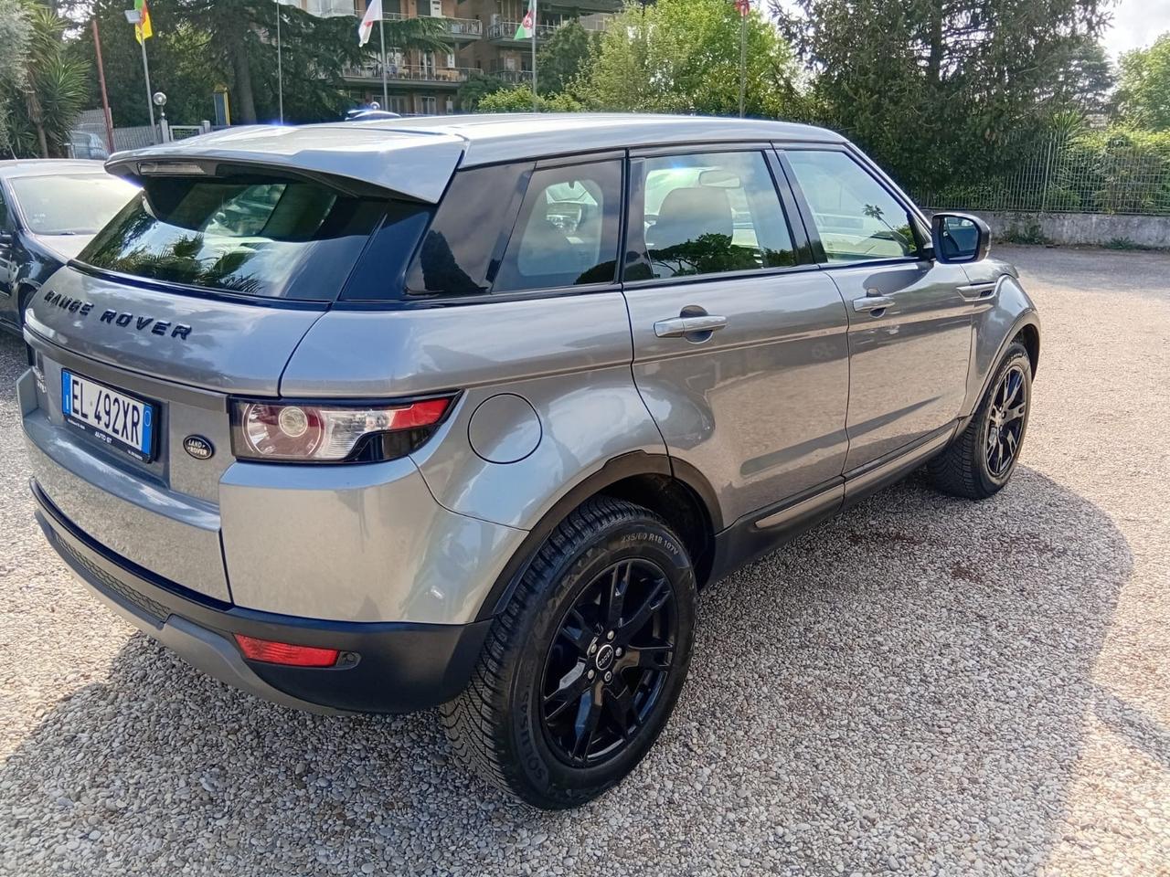 Land Rover Range Evoque 2.2 TD4 5p. Pure