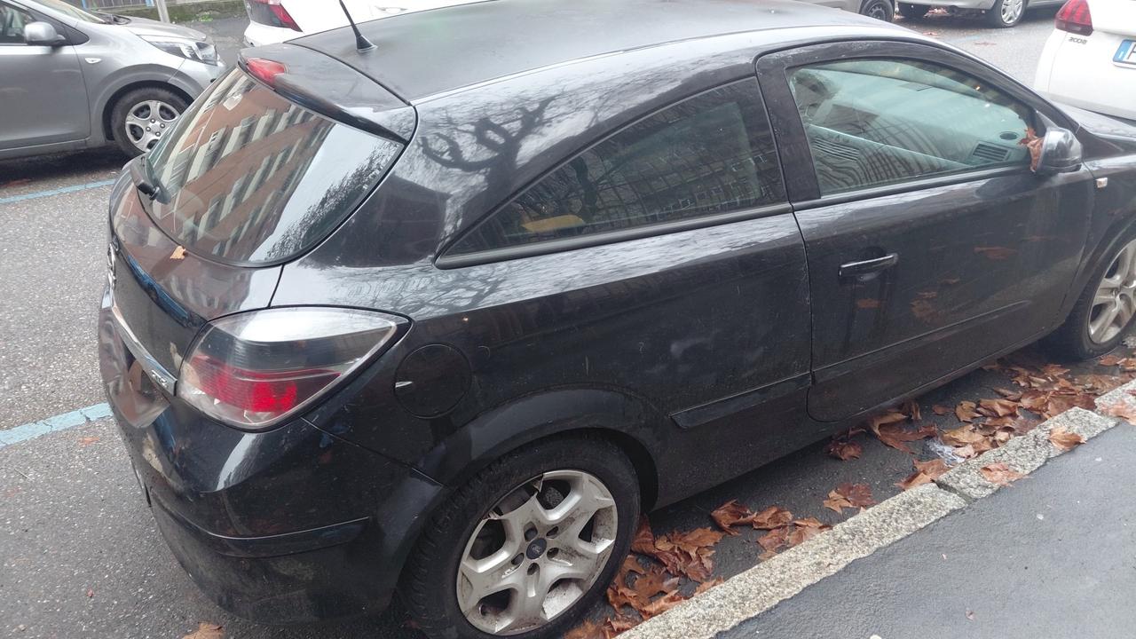 Opel Astra GTC 1.4 Benzina 3p Euro 4