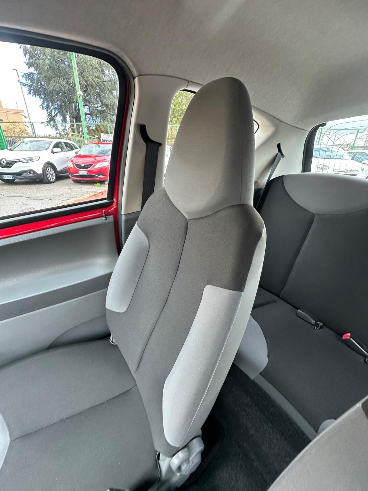 Peugeot 107 1.0 68CV 3p. Desir