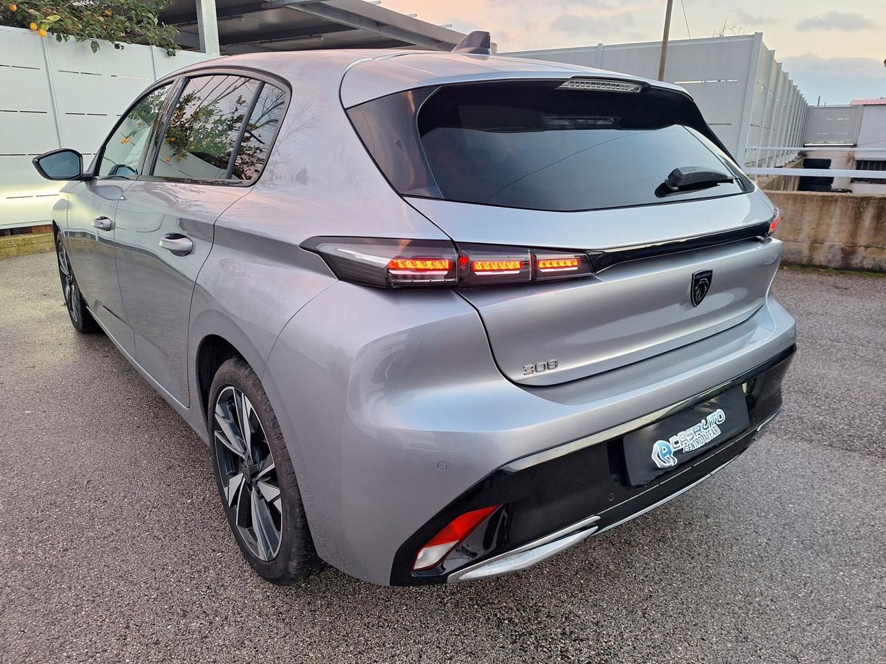 Peugeot 308 BlueHDi 130 S&S EAT8 Allure Pack Nav+Retrocam - 2022