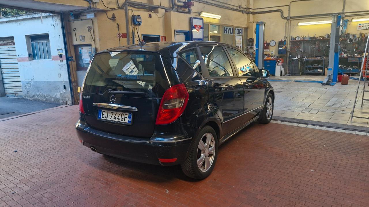 Mercedes-benz A 160 BlueEFFICIENCY Elegance