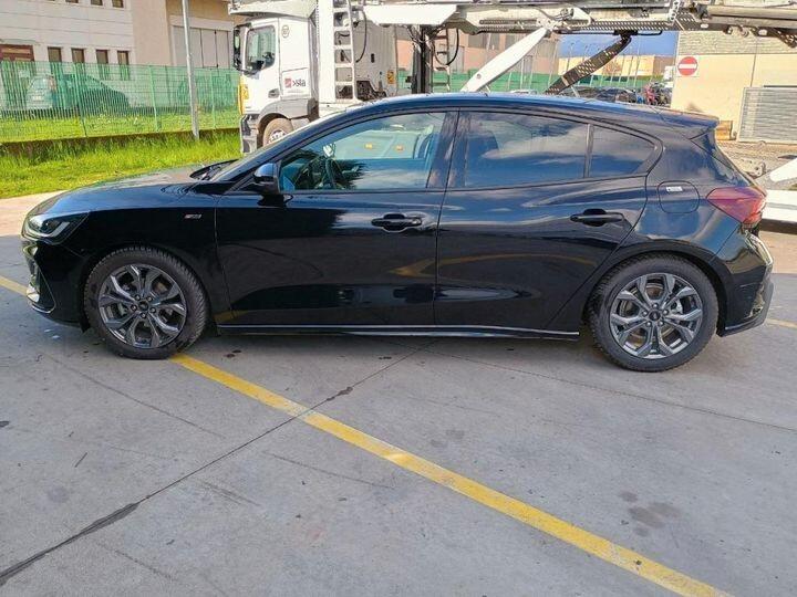 Ford Focus 1.5 ECOBLUE 115CV AUTOMATICO 5P. ST LINE ( PDC - FARI LED NAVI ADAPTIVE CRUISE MIRROR )