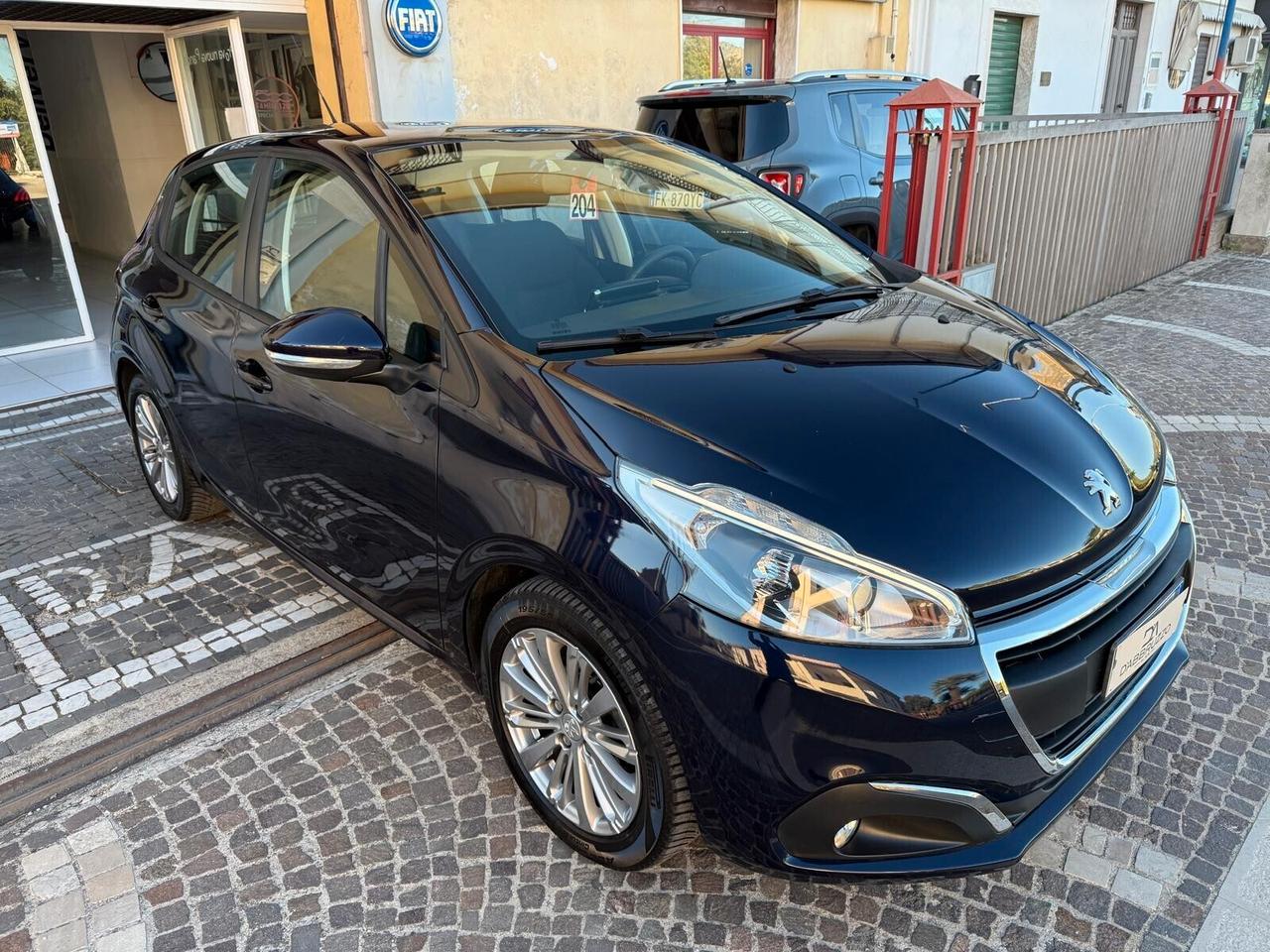 Peugeot 208 1.2 Benz 82cv Allure PER NEOPATENTATI