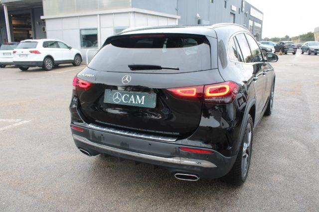 MERCEDES-BENZ GLA 200 d Automatic Premium