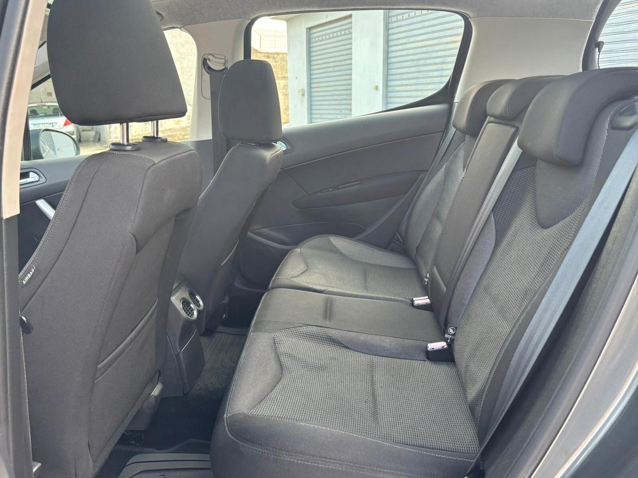 Peugeot 308 1.6 HDi 110CV 5p.