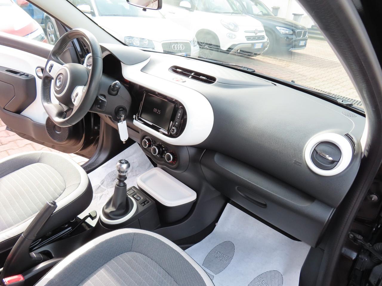 Renault Twingo BENZINA NAVI-CAMERA KM CERT 18
