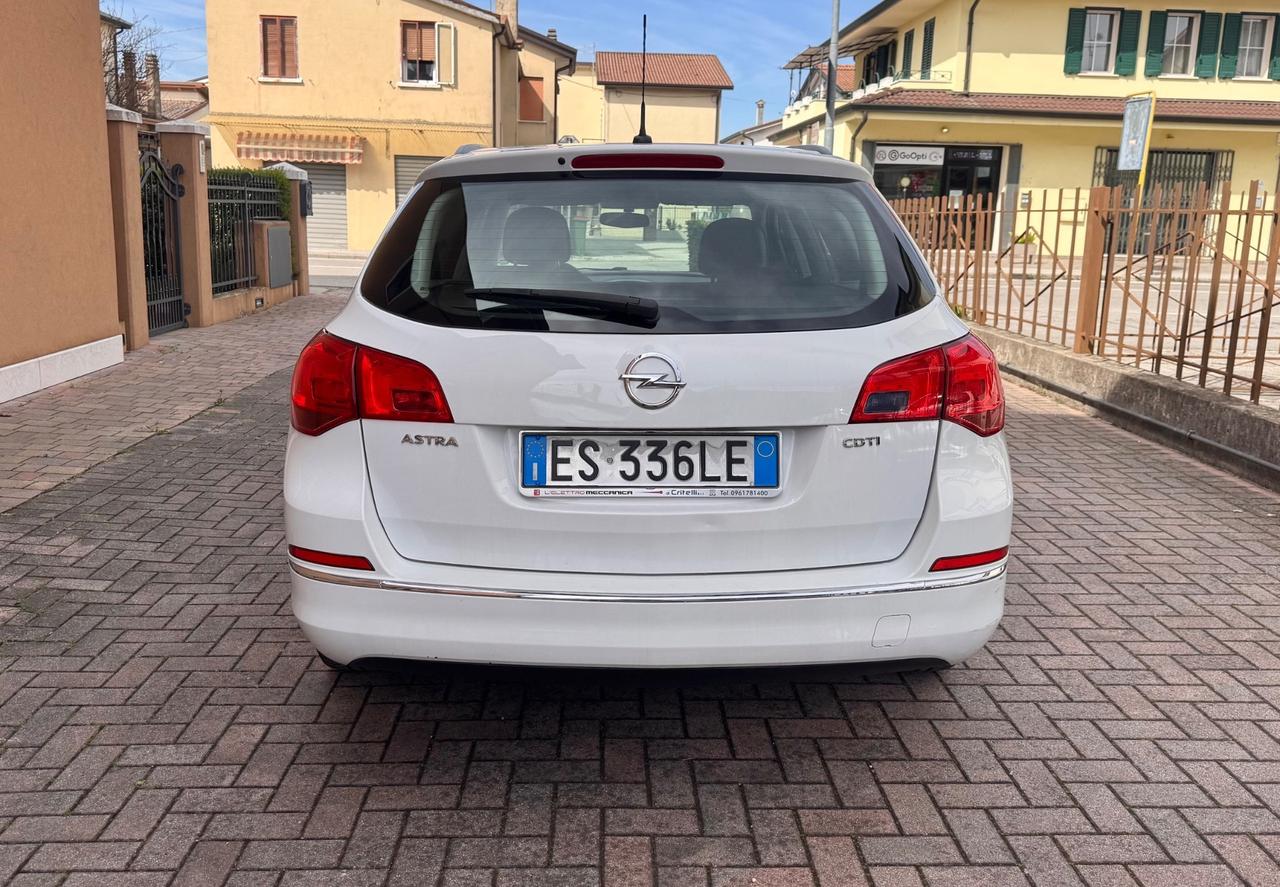 Opel Astra 1.7 CDTI 110CV Ok Neopatentati