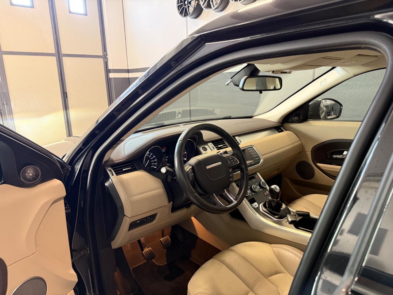 Land Rover Range Evoque 2.2 TD4 5p. Prestige