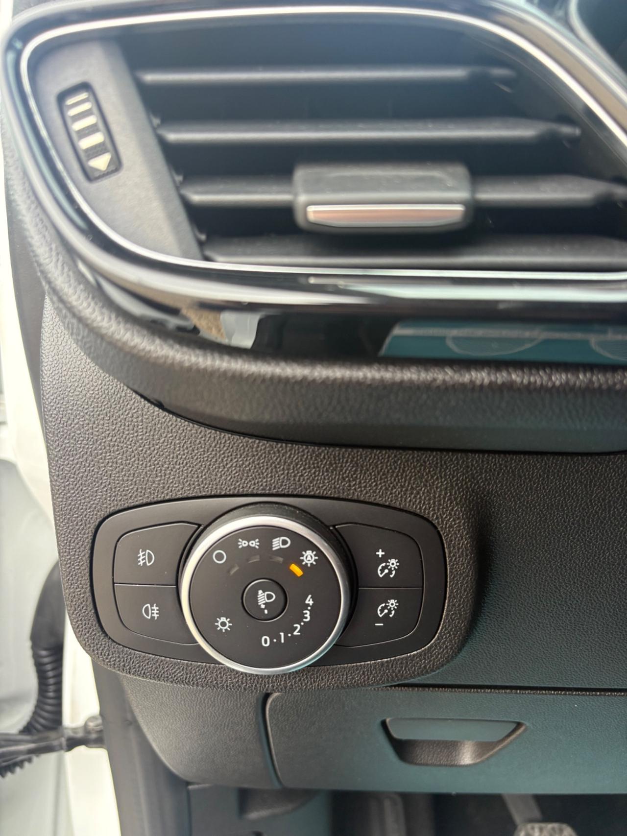 Ford Fiesta 1.5 EcoBlue 5 porte Titanium