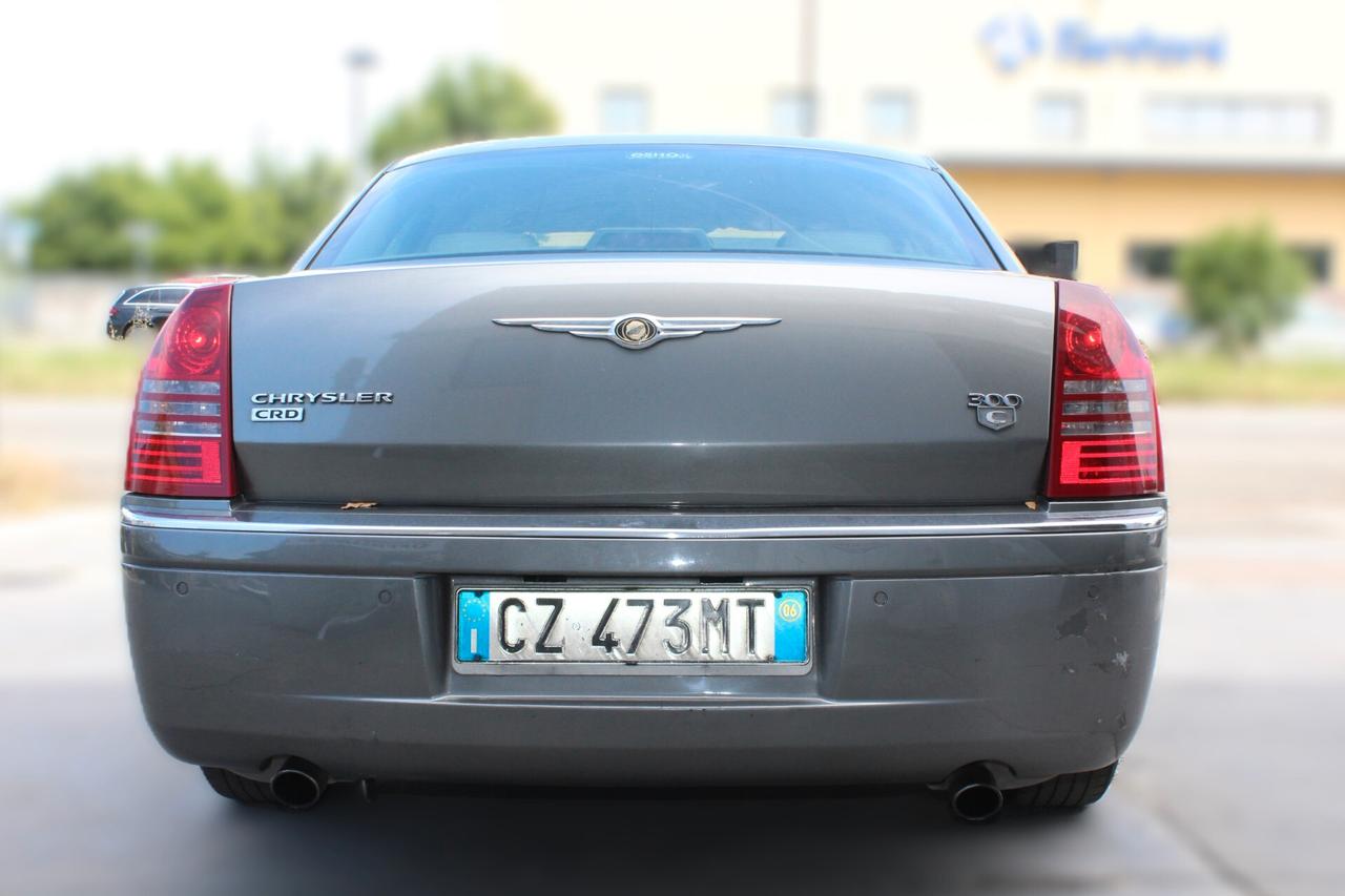 Chrysler 300C 3.0 V6 CRD berlina