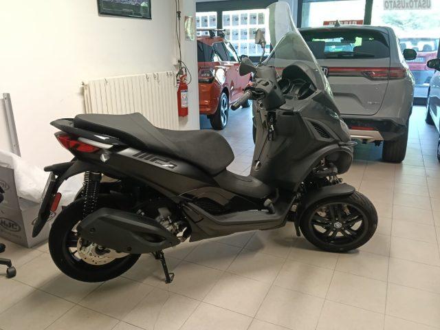 PIAGGIO MP3 300 HPE DEEP BLACK E5 ABS KM 9 !!!!!!